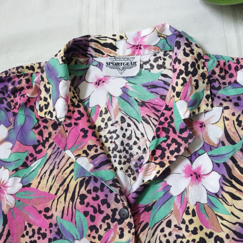 Tropical wild cat patterned button down shirt - image 2